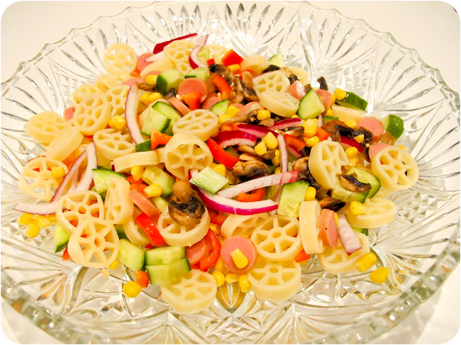 Pastasallad med korv