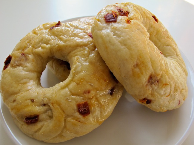 bagels-med-soltorkade-tomater