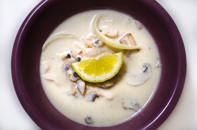 Kycklingsoppa med kokosmjölk - Tom Kha Gai Kycklingsoppa med kokosmjölk - Tom Kha Gai