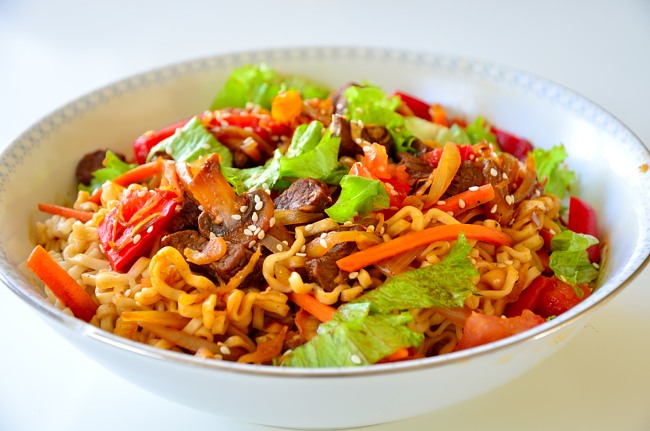 Asiatisk nudelsallad Asiatisk nudelsallad
