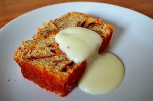 Sockerkaka med äpple
