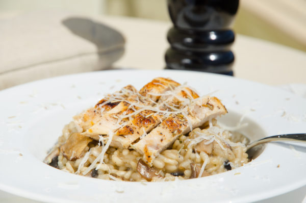 Krämig risotto med kyckling och svamp