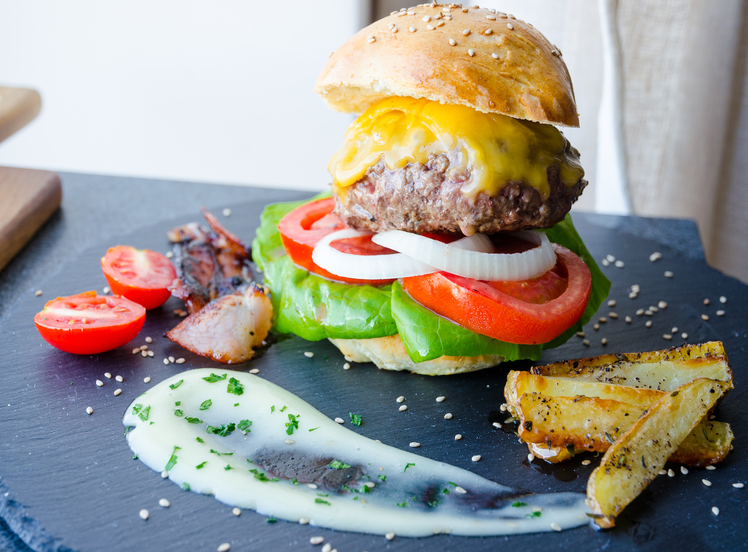 Hamburgare med tryffelmajonäs Hamburgare med tryffelmajonäs