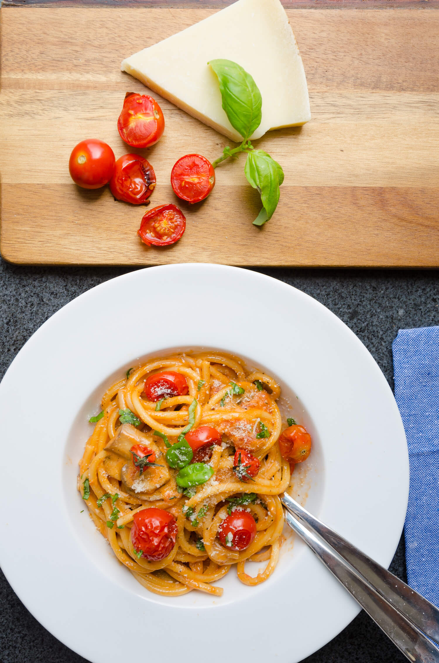 Pasta i gräddig tomatsås Pasta i gräddig tomatsås