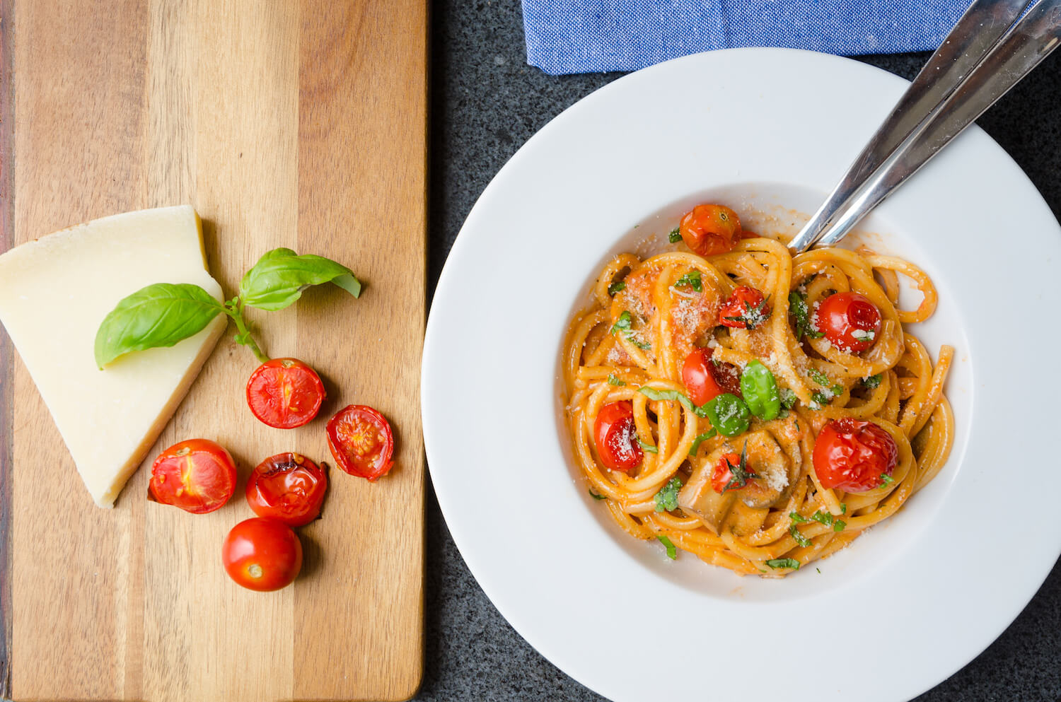 Pasta i gräddig tomatsås Pasta i gräddig tomatsås