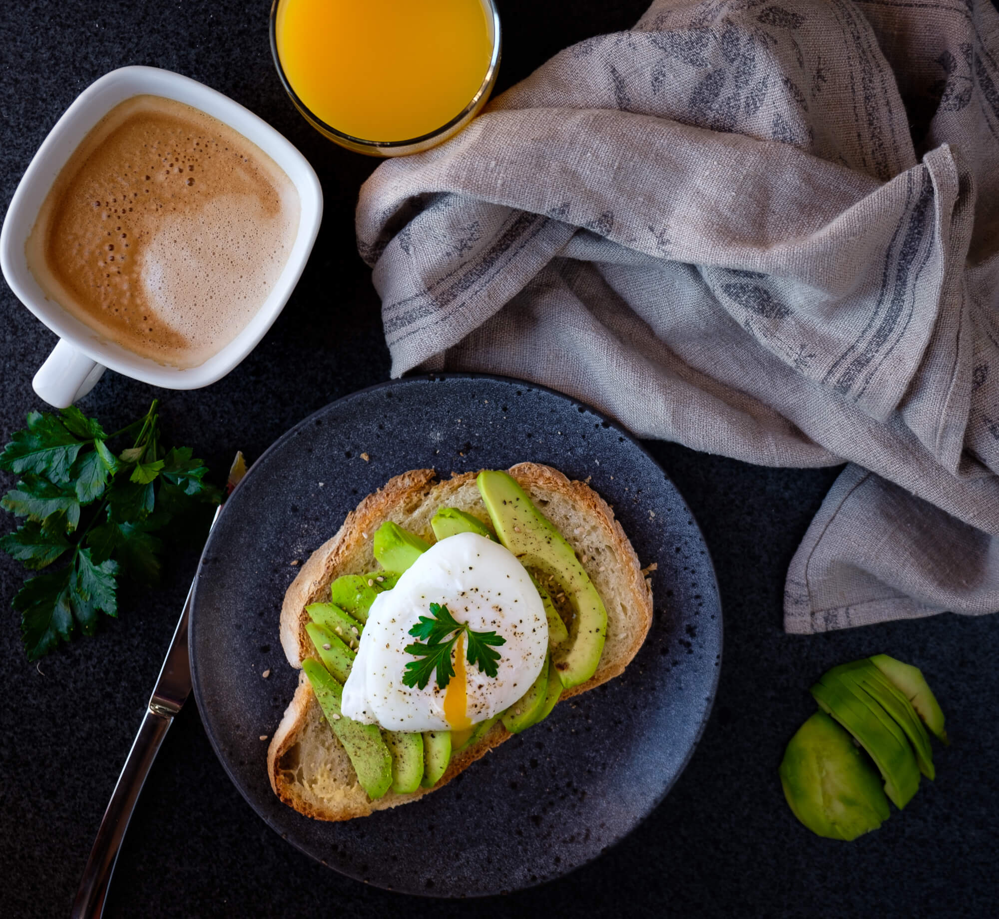 Avokadotoast pocherat ägg Avokadotoast pocherat ägg
