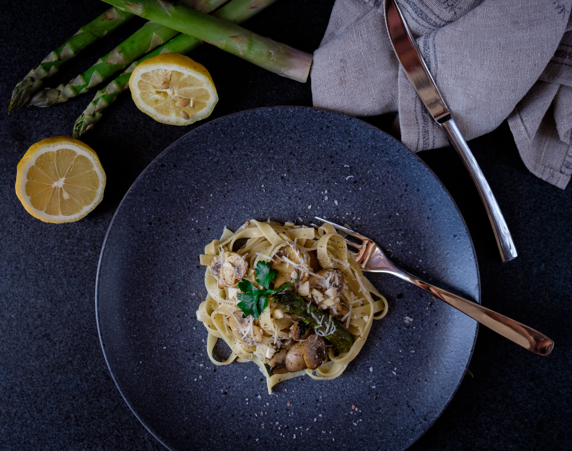 Pasta med Sparris och Svamp Pasta med Sparris och Svamp